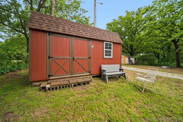 16714 S 241st East Avenue, Coweta, OK 74429