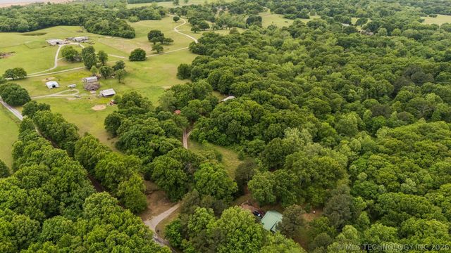 16714 S 241st East Avenue, Coweta, OK 74429