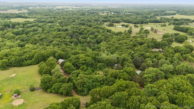 16714 S 241st East Avenue, Coweta, OK 74429