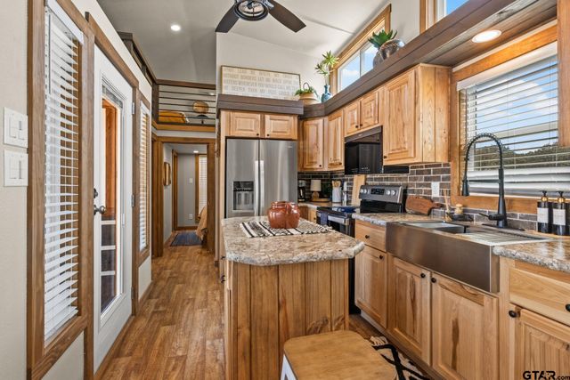 50 County Road 3227 Unit 91, Mt Pleasant, TX 75455