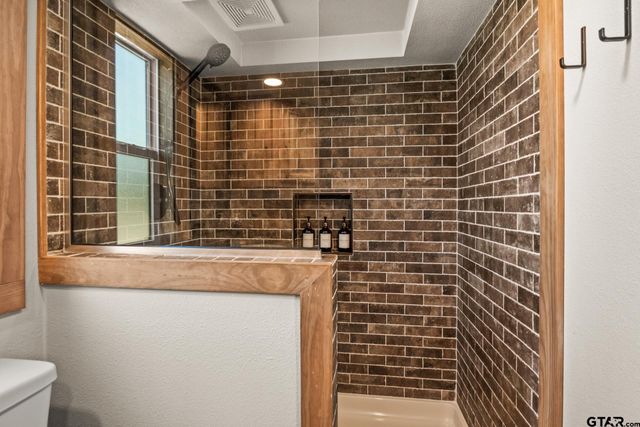 50 County Road 3227 Unit 91, Mt Pleasant, TX 75455