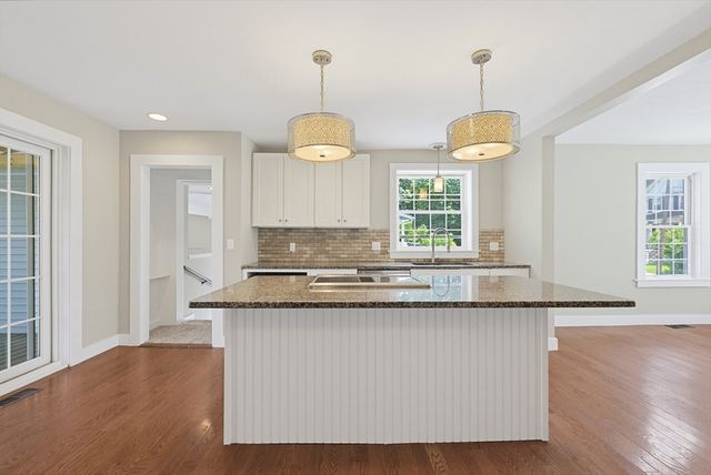39 Johnston Avenue 1, Northbridge, MA 01588