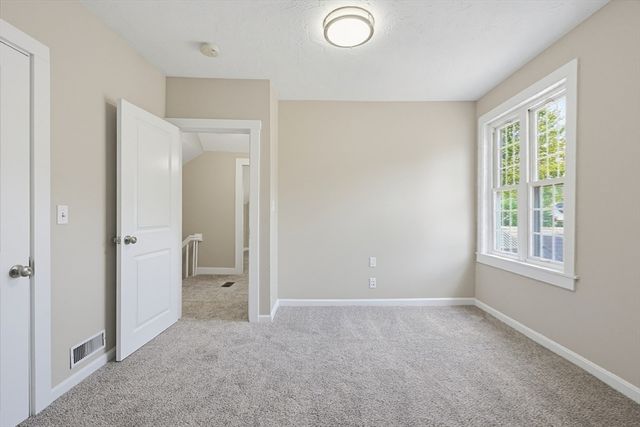 39 Johnston Avenue 1, Northbridge, MA 01588