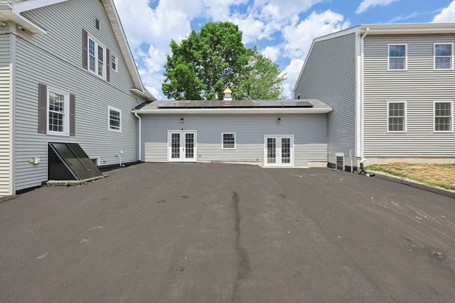 39 Johnston Avenue 1, Northbridge, MA 01588