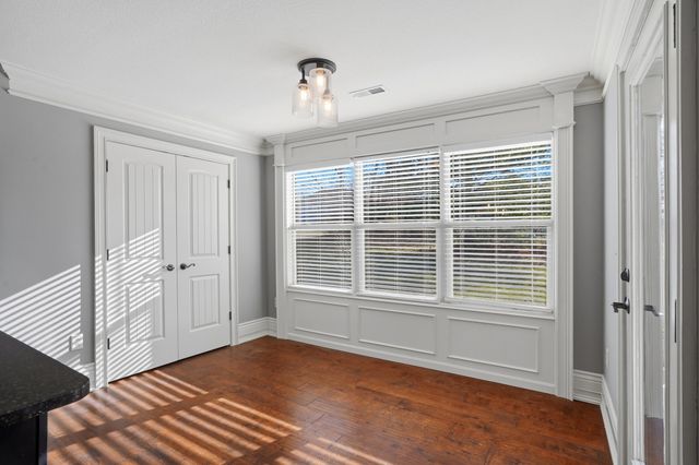 5504 SATINWOOD CT, Columbia, MO 65203