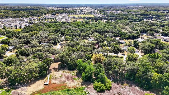 5355 BERNADETTE DR, Zephyrhills, FL 33541