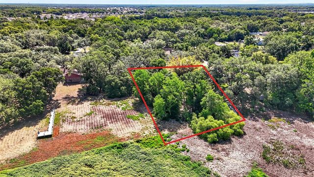 5355 BERNADETTE DR, Zephyrhills, FL 33541