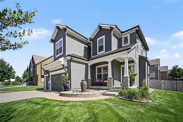 8209 NE 103rd Street, Kansas City, MO 64157