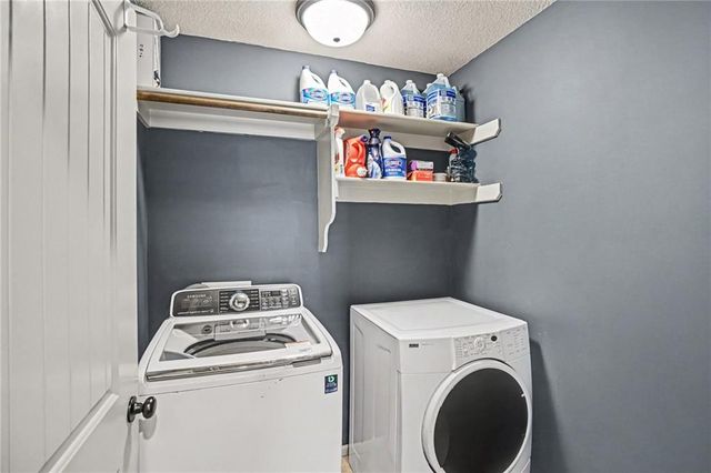8209 NE 103rd Street, Kansas City, MO 64157