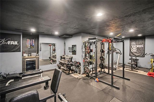 8209 NE 103rd Street, Kansas City, MO 64157
