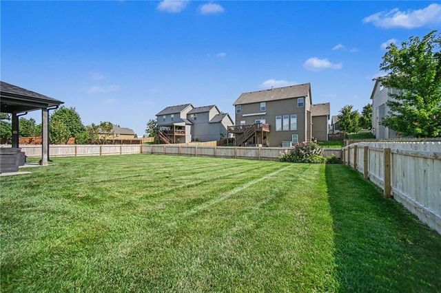 8209 NE 103rd Street, Kansas City, MO 64157