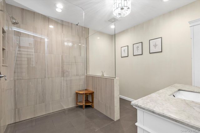 163 Hoffman Street, Franklin Square, NY 11010