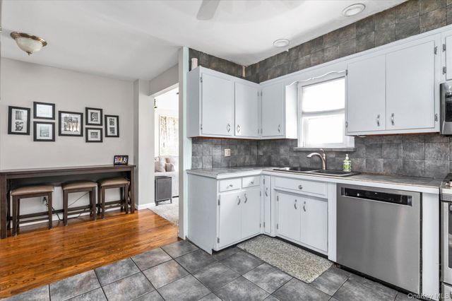 163 Hoffman Street, Franklin Square, NY 11010