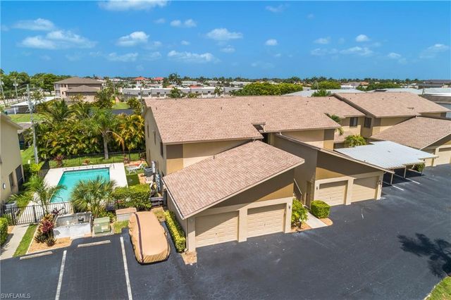 4112 19th PL 104, Cape Coral, FL 33904