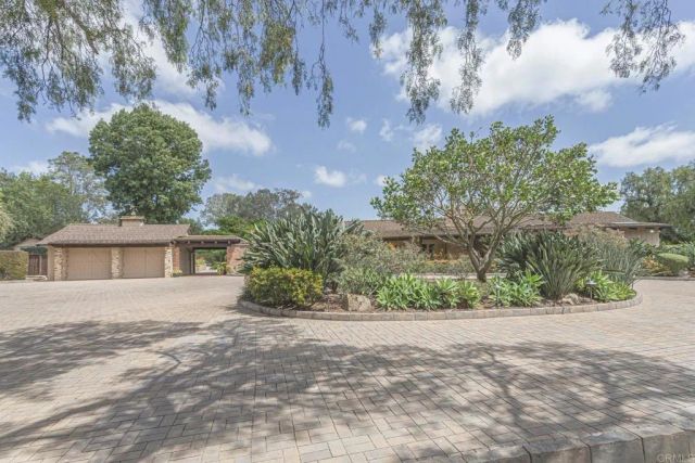 5770 El Montevideo, Rancho Santa Fe, CA 92067