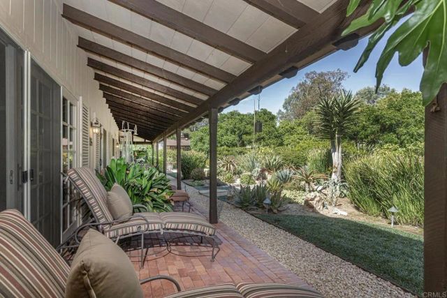 5770 El Montevideo, Rancho Santa Fe, CA 92067