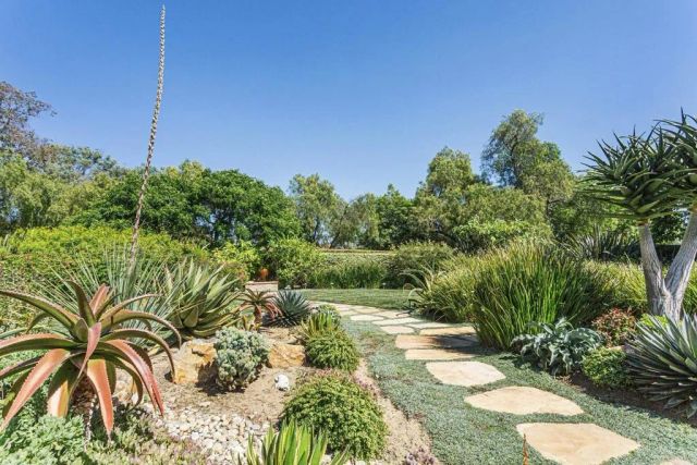5770 El Montevideo, Rancho Santa Fe, CA 92067