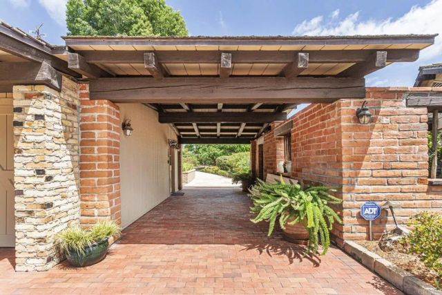 5770 El Montevideo, Rancho Santa Fe, CA 92067