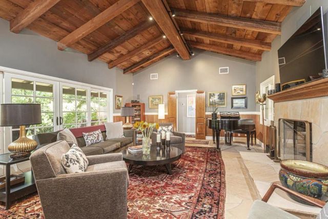 5770 El Montevideo, Rancho Santa Fe, CA 92067
