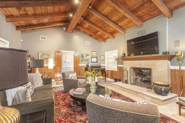 5770 El Montevideo, Rancho Santa Fe, CA 92067