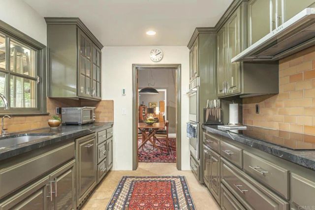 5770 El Montevideo, Rancho Santa Fe, CA 92067