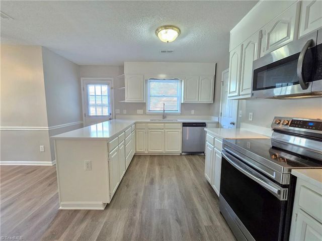 6509 River Hills Drive, Greensboro, NC 27410