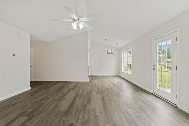 957 Bellflower Dr., Longs, SC 29568