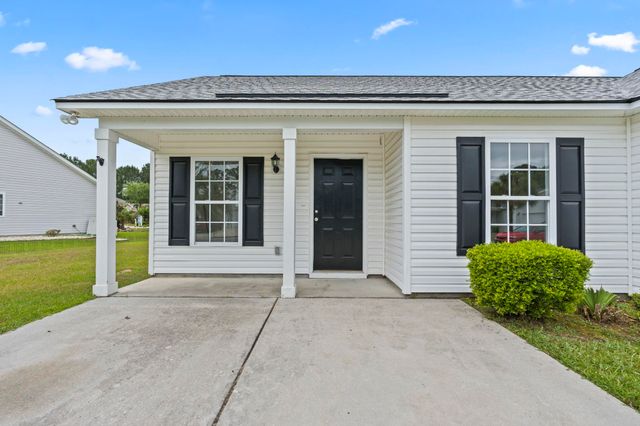957 Bellflower Dr., Longs, SC 29568