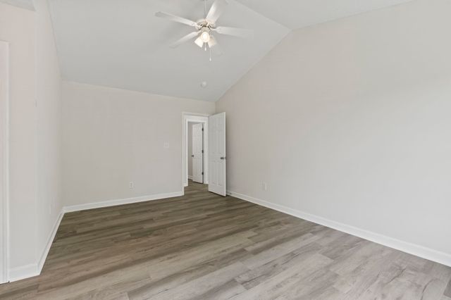 957 Bellflower Dr., Longs, SC 29568