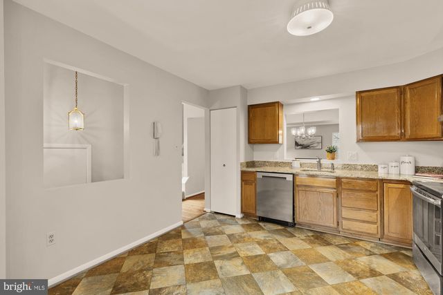 2890 SCHOOLHOUSE CIR, Silver Spring, MD 20902