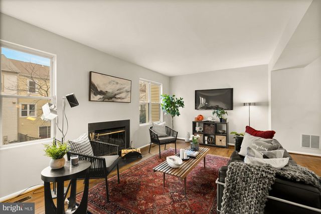 2890 SCHOOLHOUSE CIR, Silver Spring, MD 20902