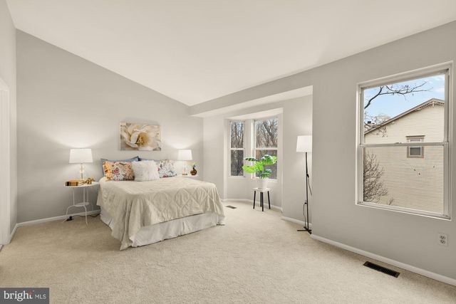 2890 SCHOOLHOUSE CIR, Silver Spring, MD 20902