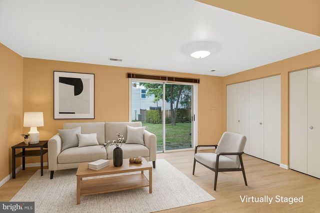 2890 SCHOOLHOUSE CIR, Silver Spring, MD 20902