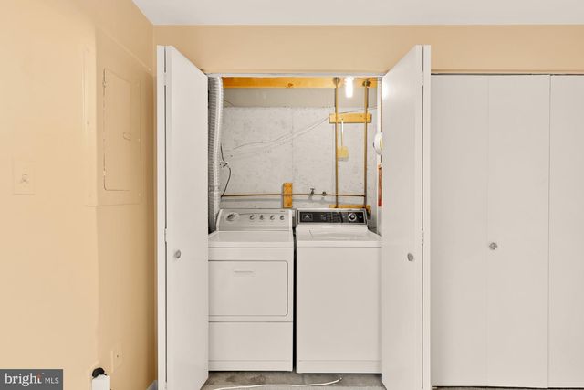 2890 SCHOOLHOUSE CIR, Silver Spring, MD 20902