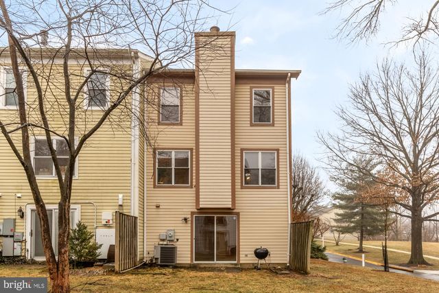 2890 SCHOOLHOUSE CIR, Silver Spring, MD 20902
