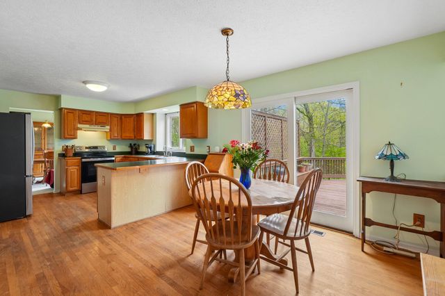 6338 Dalton Ridge, Hamburg Twp, MI 48116