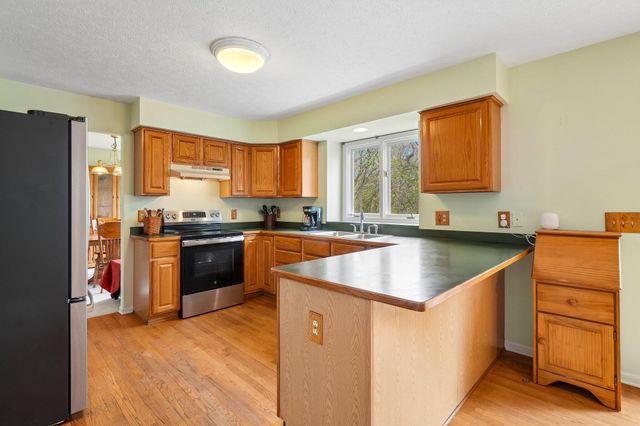 6338 Dalton Ridge, Hamburg Twp, MI 48116