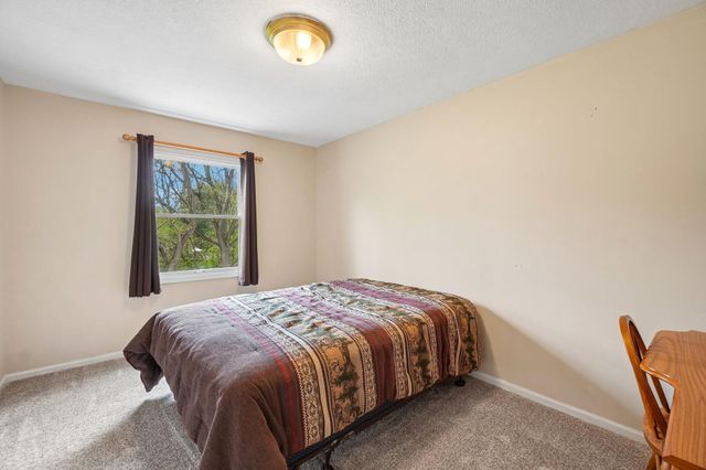 6338 Dalton Ridge, Hamburg Twp, MI 48116