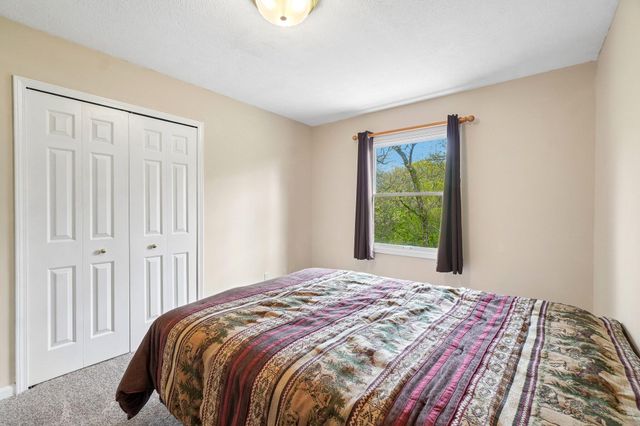 6338 Dalton Ridge, Hamburg Twp, MI 48116