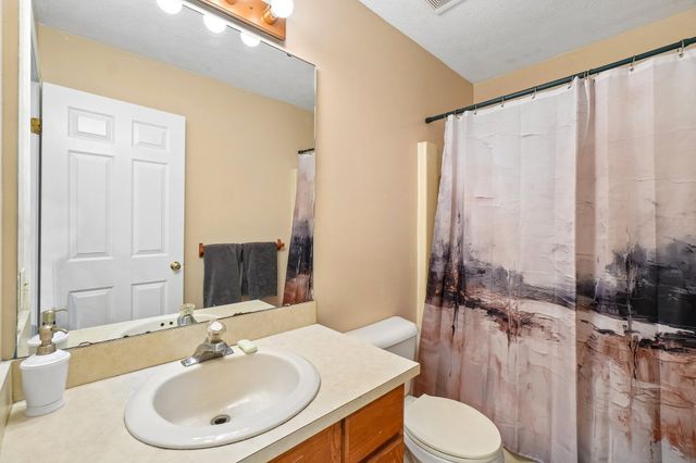 6338 Dalton Ridge, Hamburg Twp, MI 48116