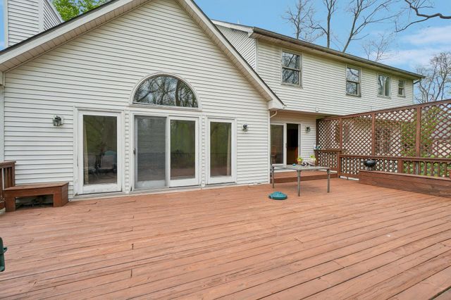 6338 Dalton Ridge, Hamburg Twp, MI 48116