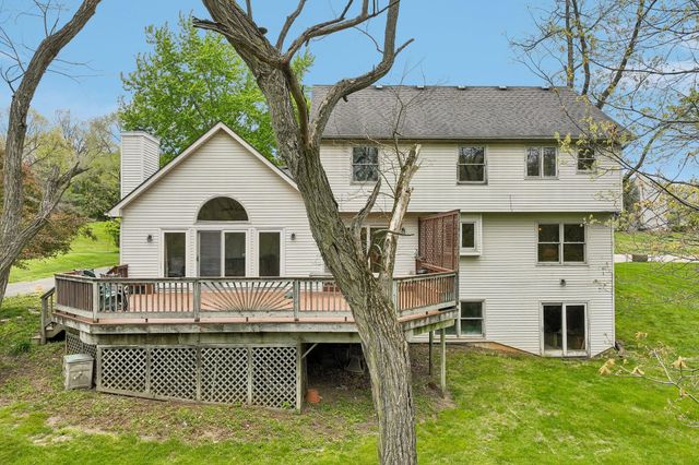 6338 Dalton Ridge, Hamburg Twp, MI 48116
