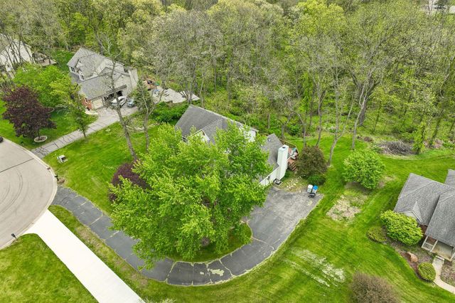 6338 Dalton Ridge, Hamburg Twp, MI 48116