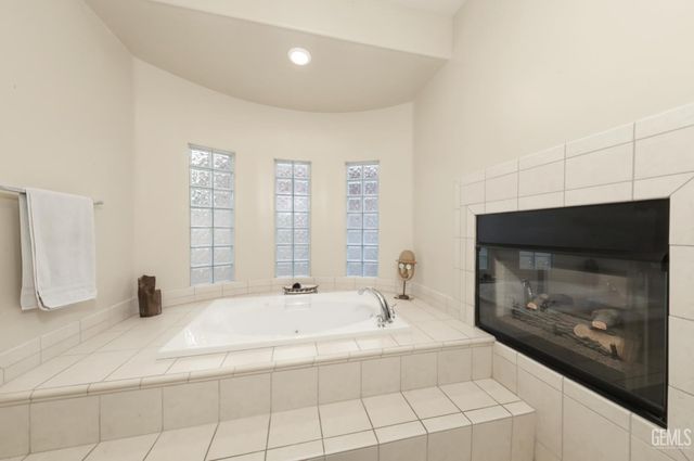 12304 Portebello Drive, Bakersfield, CA 93312