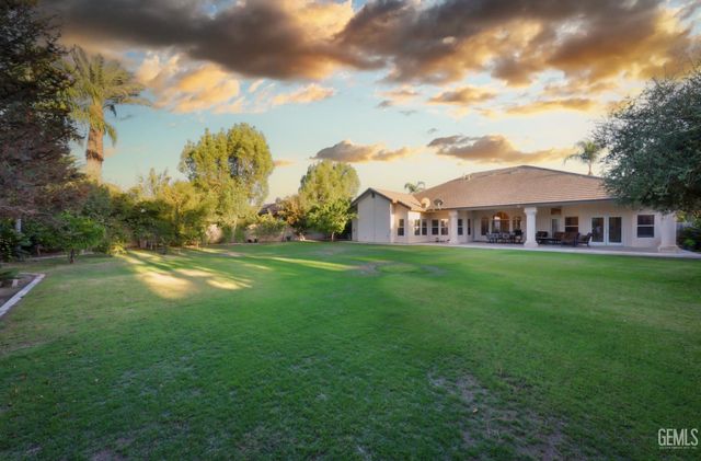12304 Portebello Drive, Bakersfield, CA 93312
