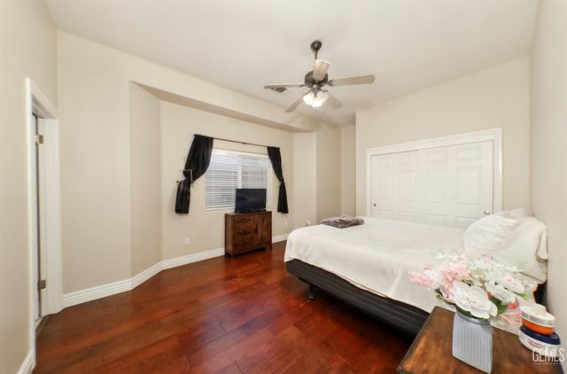 12304 Portebello Drive, Bakersfield, CA 93312