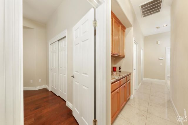 12304 Portebello Drive, Bakersfield, CA 93312
