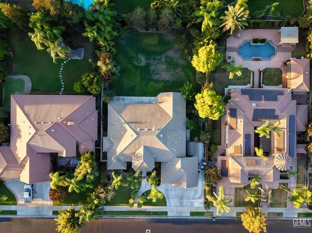 12304 Portebello Drive, Bakersfield, CA 93312