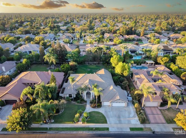 12304 Portebello Drive, Bakersfield, CA 93312