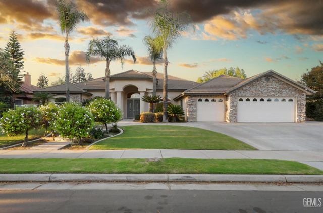 12304 Portebello Drive, Bakersfield, CA 93312